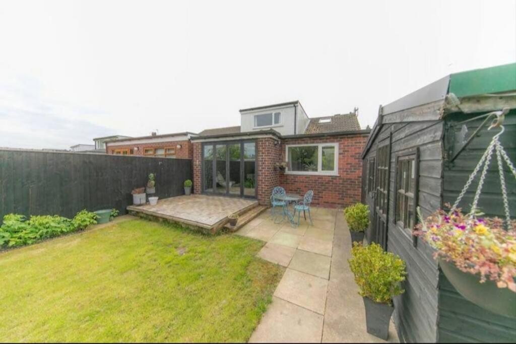 Recently Refurbished Home. Poulton-le-Fylde Dış mekan fotoğraf